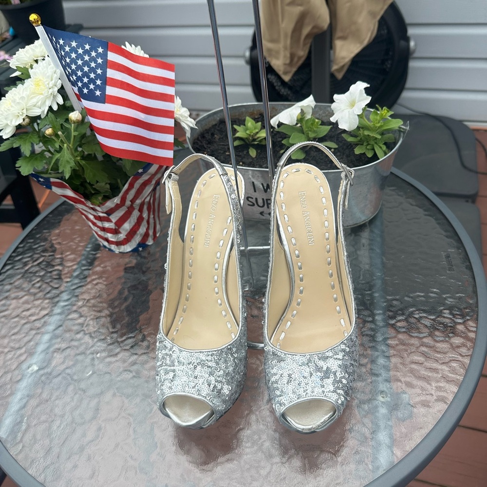 Enzo Angiolini Silver Sequin Slingback Peep-toe Heels Women’s Size 9M US
